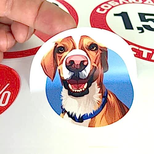 Печать круглых наклеек